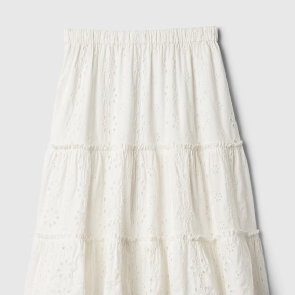 NWT Gap Eyelet Tiered Cotton Skirt - Picture 3 of 4